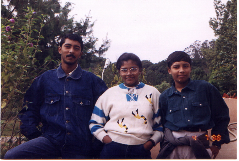 Trio.jpg (154054 bytes)