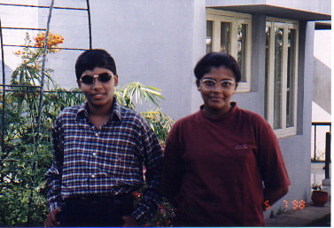 Ush&Me.jpg (58061 bytes)
